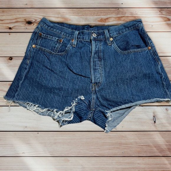 Levi's Pants - Levi's 501 Pinstripe Shorts Size 31